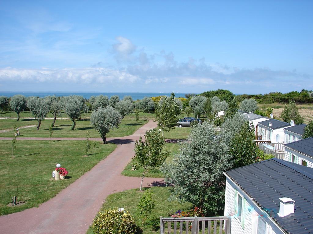 Camping Phare Ouest Saint-Denis-dʼOléron Εξωτερικό φωτογραφία