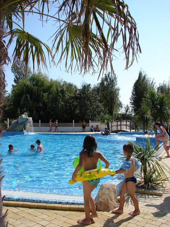 Camping Phare Ouest Saint-Denis-dʼOléron Εξωτερικό φωτογραφία