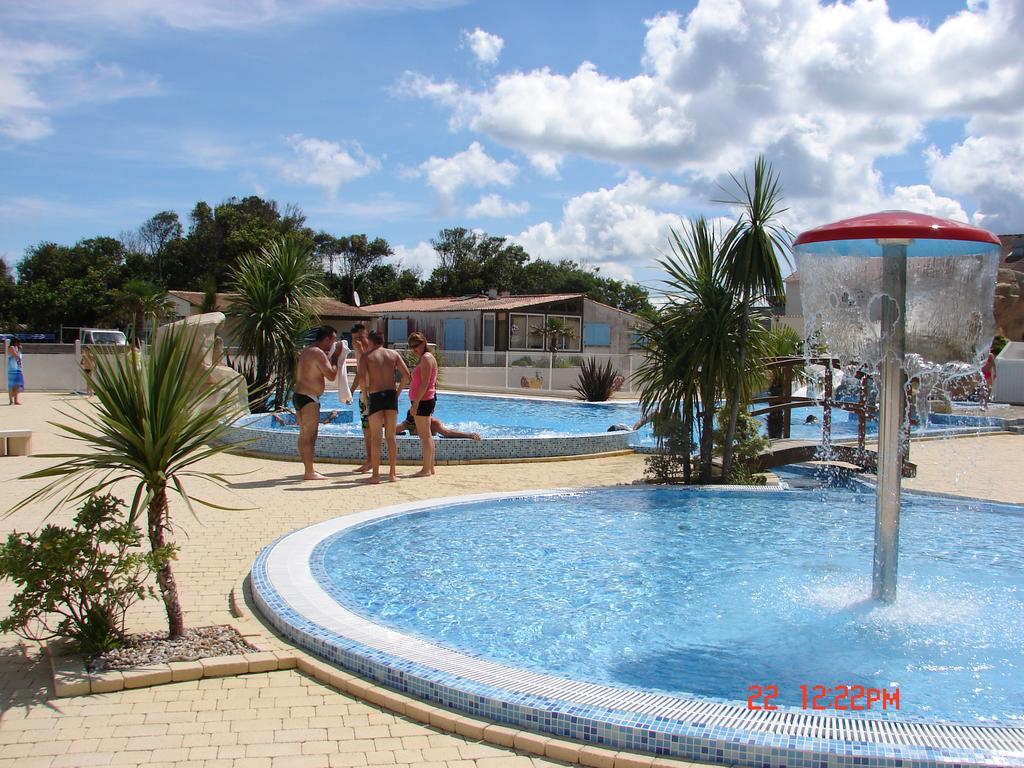 Camping Phare Ouest Saint-Denis-dʼOléron Εξωτερικό φωτογραφία